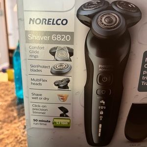 Philips Norelco 6820 Electric Wet/Dry Shaver - Unopened - New In Box - $170 MSRP